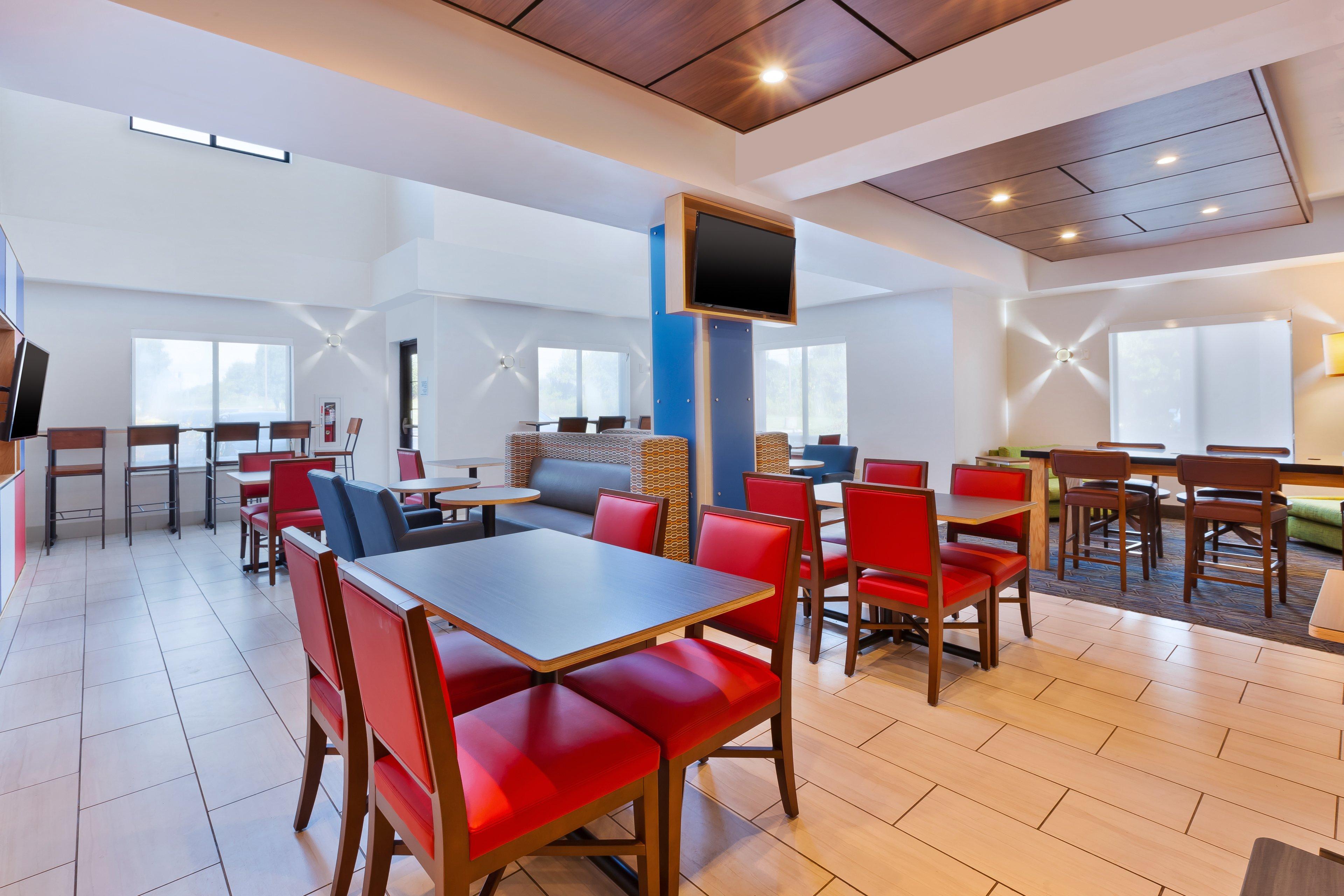 Holiday Inn Express Hotel & Suites Cleveland-Richfield By Ihg Brecksville Eksteriør billede