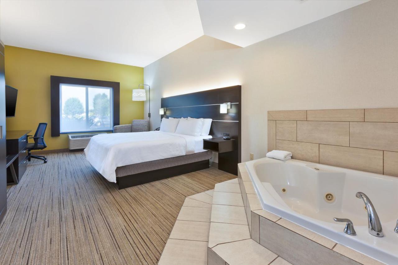 Holiday Inn Express Hotel & Suites Cleveland-Richfield By Ihg Brecksville Eksteriør billede